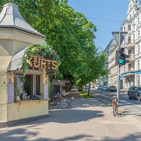Prestigious Former Library Apartment - Perfect Location Ryga Zewnętrze zdjęcie